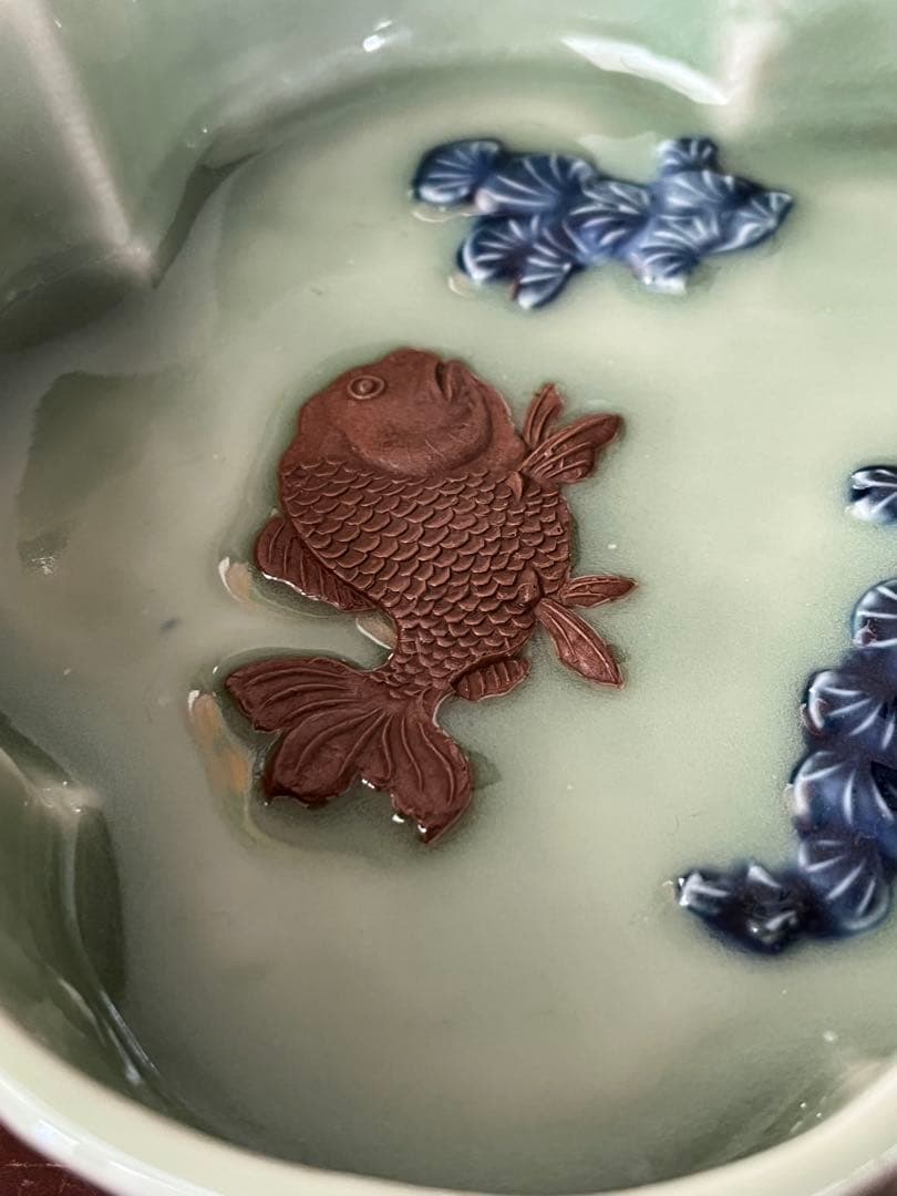 希少注文品　清朝期新渡　青磁足付輪花鉢　金魚双魚水草　中国古玩　変形菓子鉢　青豆