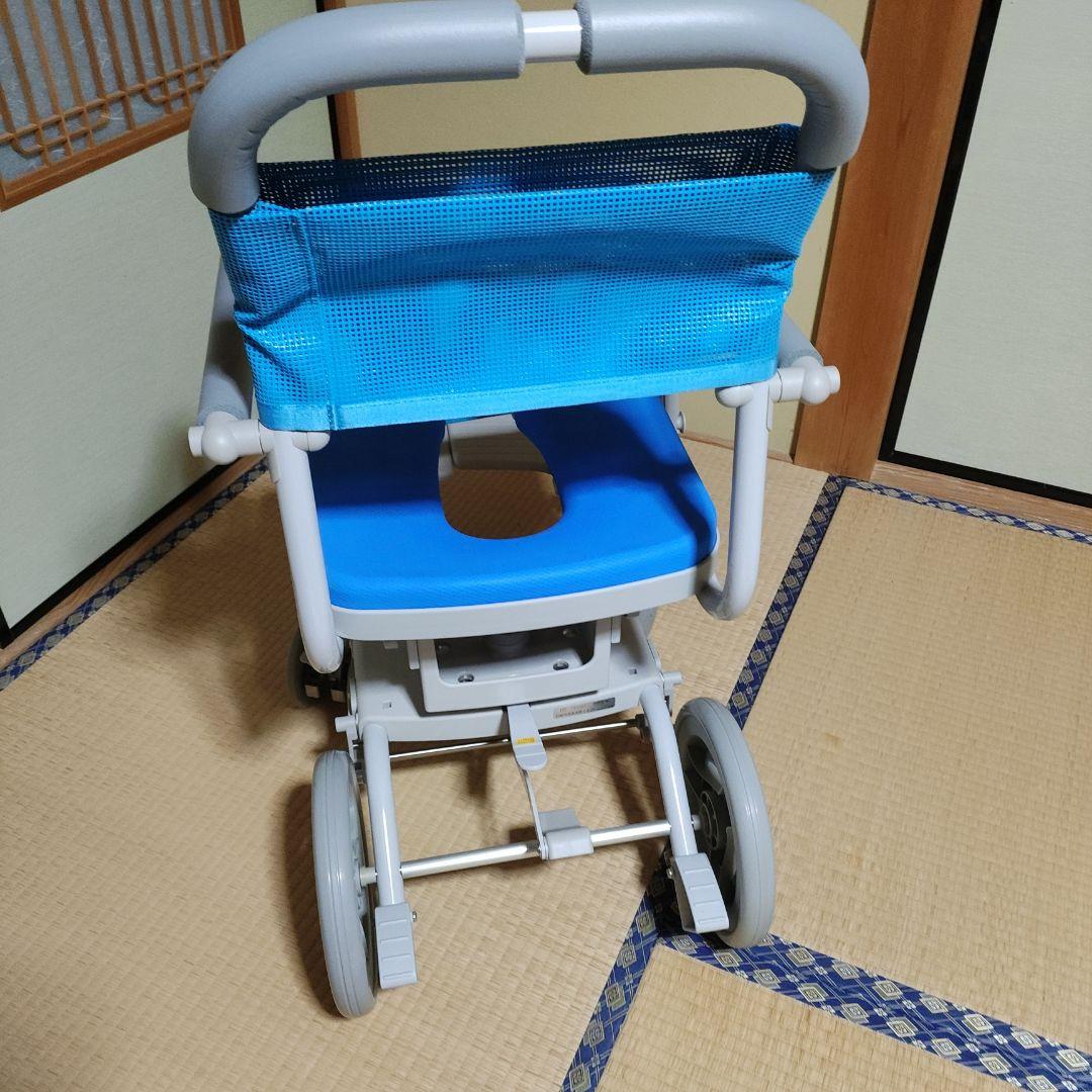 美品 uchie 入浴用車椅子 シャワーキャリー