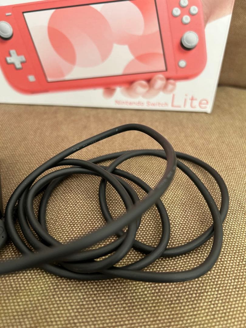 【Nintendo Switch Lite】　コーラル