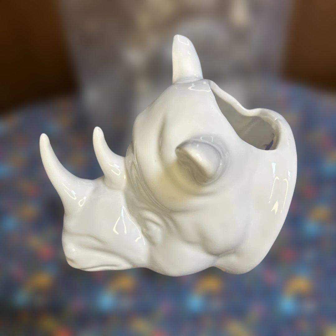 レアデンマークpotteskjulerアニマルヘッド サイの壁掛けポット白陶磁器