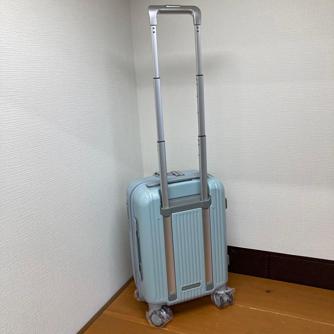 イノベータースーツケース inv30 21L ペールブルー 美品 機内持ち込み