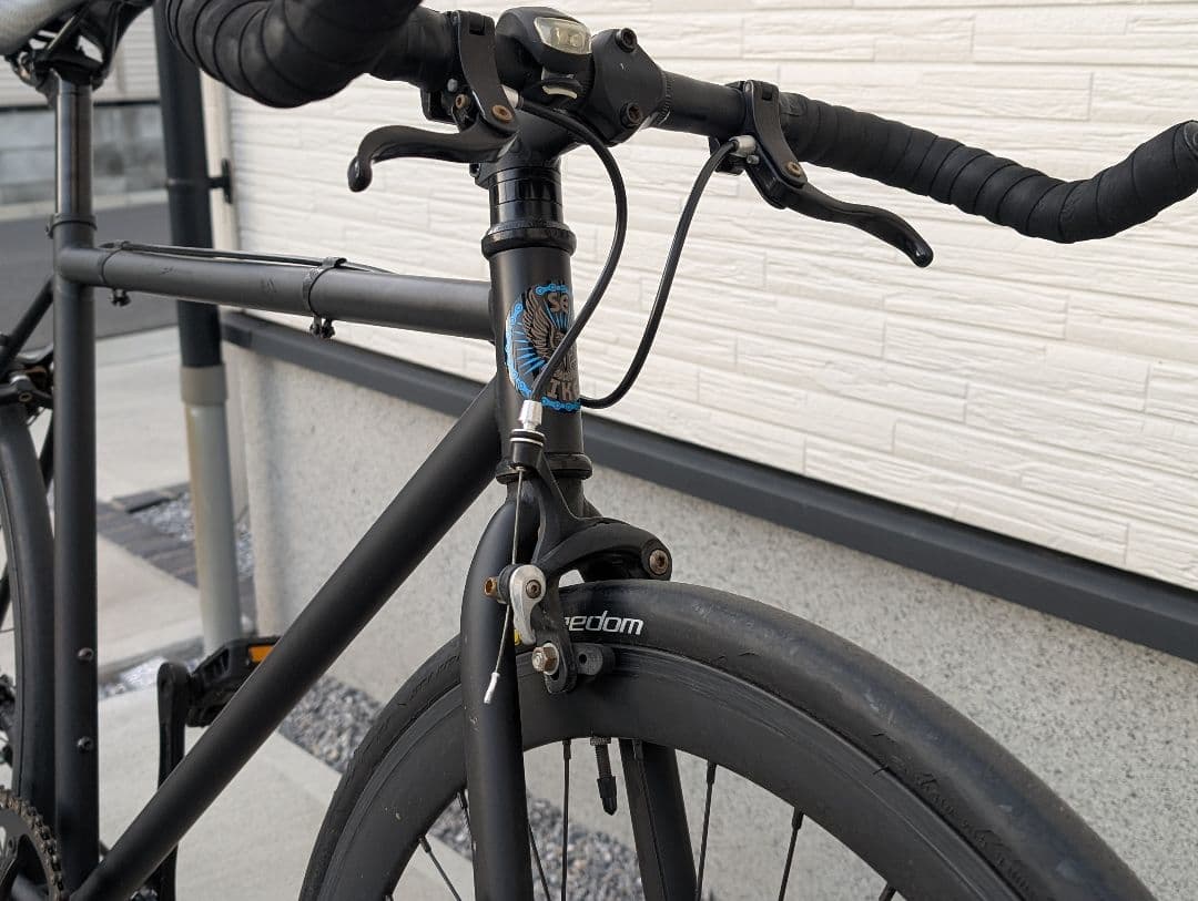 シングルスピードバイク ブラック 700C ピストバイク ブルホーン