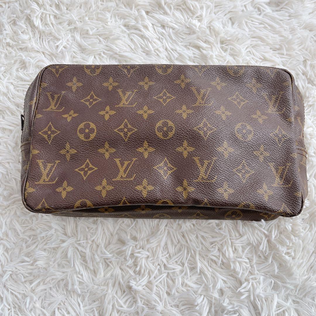LOUIS VUITTON ルイヴィトン トゥルース トワレットモノグラム　30