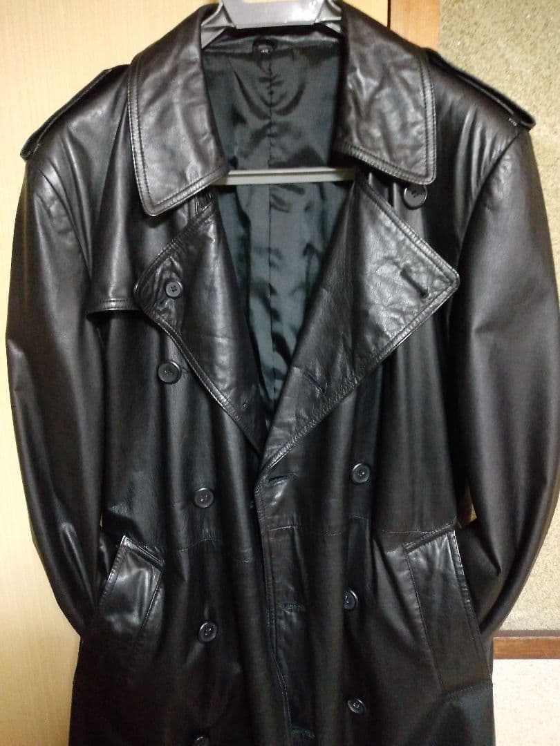 レザートレンチコート