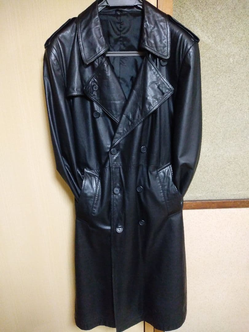レザートレンチコート