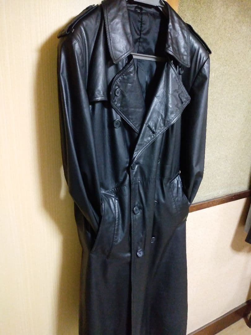レザートレンチコート
