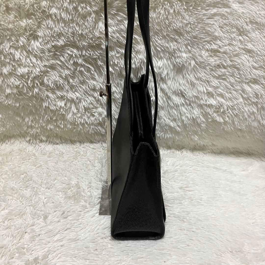 GIVENCHY トートバッグ 4Gロゴ 肩掛け シルバー金具 牛革 黒