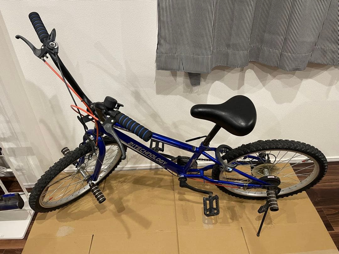 マウンテンバイク　BMX風　自転車 22インチ 青