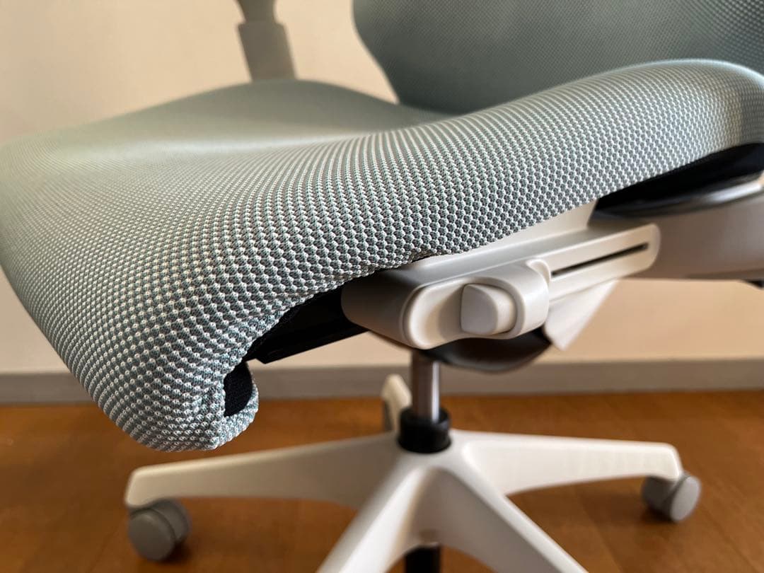 OKAMURA オカムラ　Spher スフィア　2023年製　17.2万