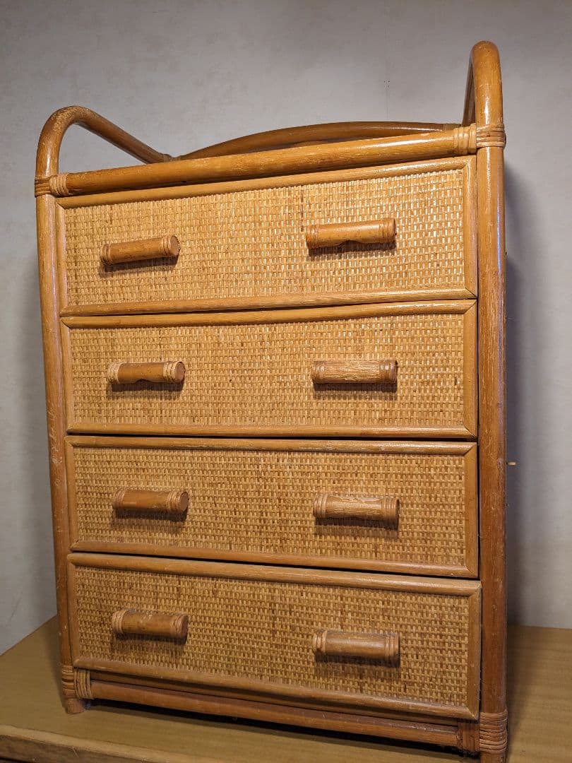 アジアン雑貨　タンス、収納