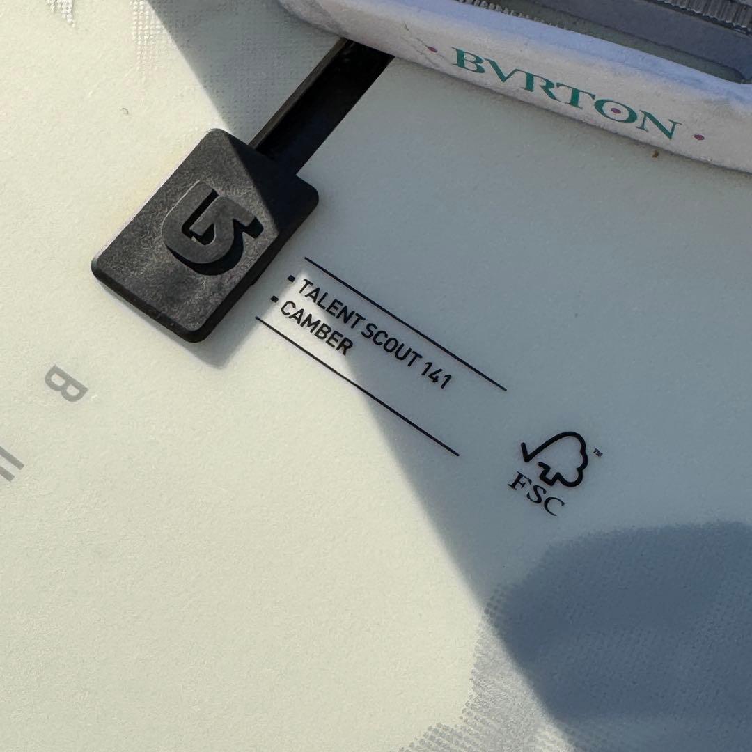美品　BURTON TALENT SCOUT 141cm ESCAPADEセット