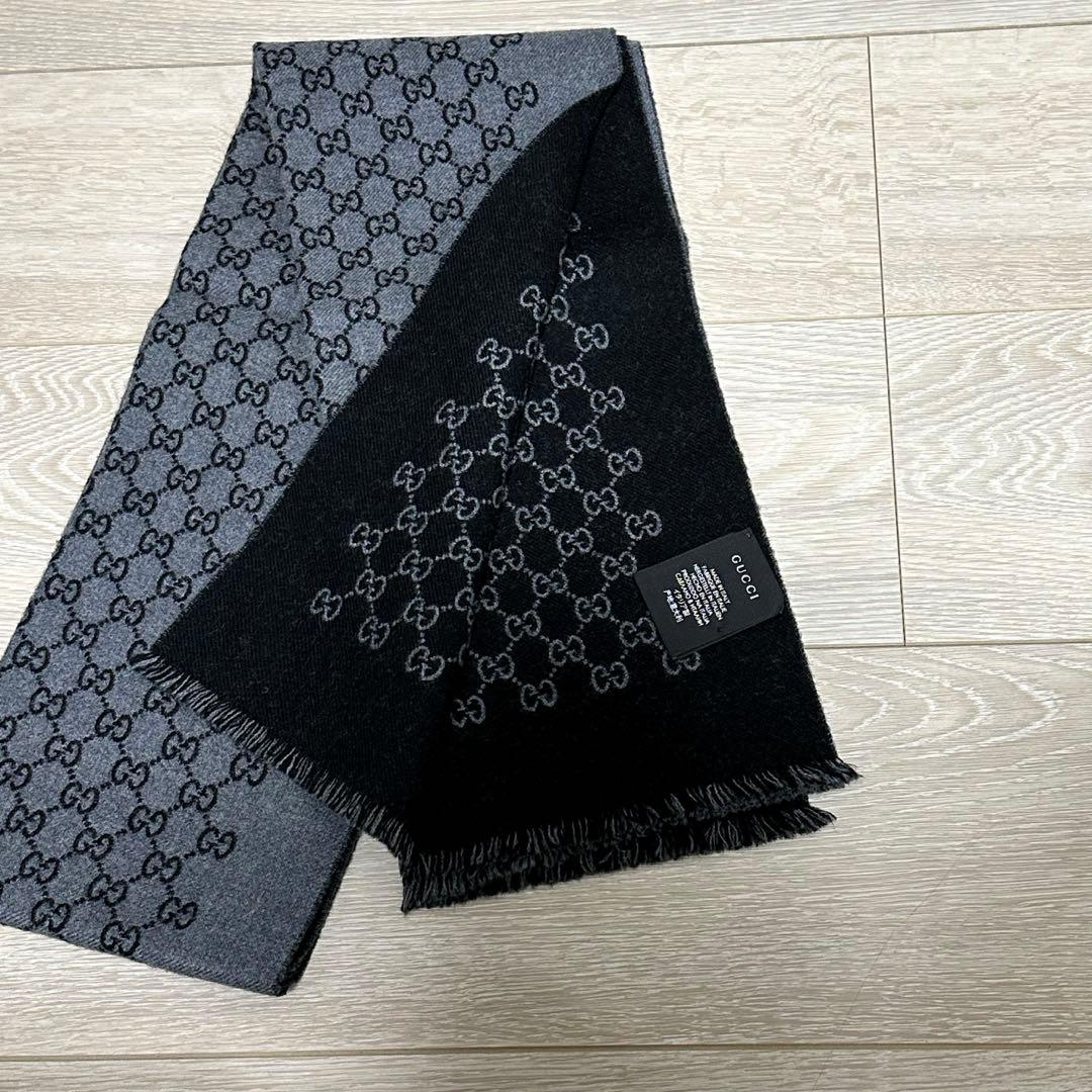 新品未使用 GUCCI グッチ ロゴ マフラー リバーシブル　グレー×ブラック