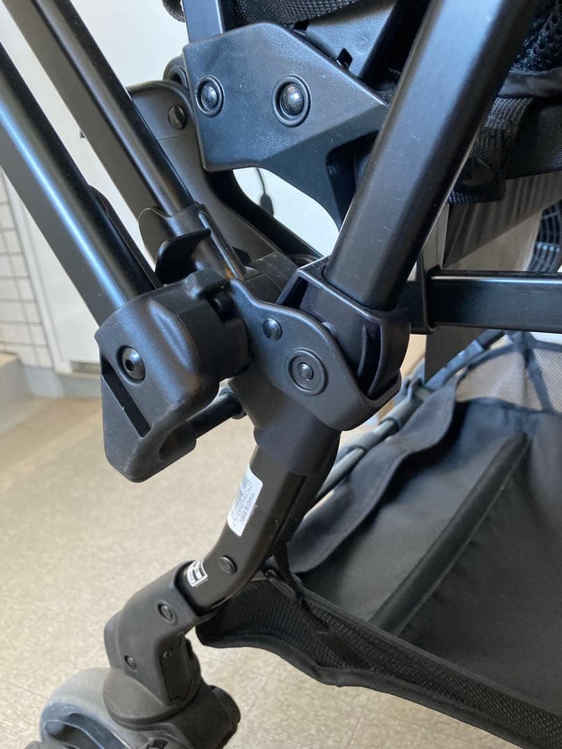 美品 【現行モデル】コンビ A型(両対面)ベビーカー　スゴカルS エッグショック