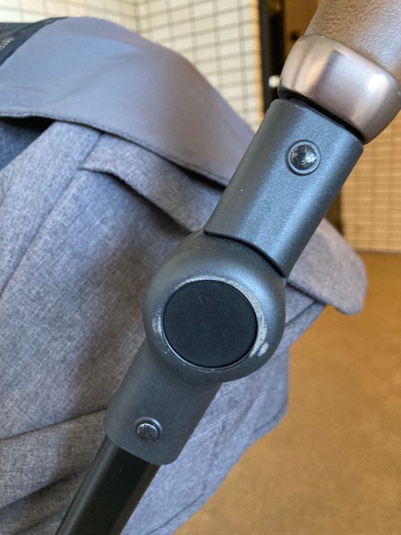 美品 【現行モデル】コンビ A型(両対面)ベビーカー　スゴカルS エッグショック