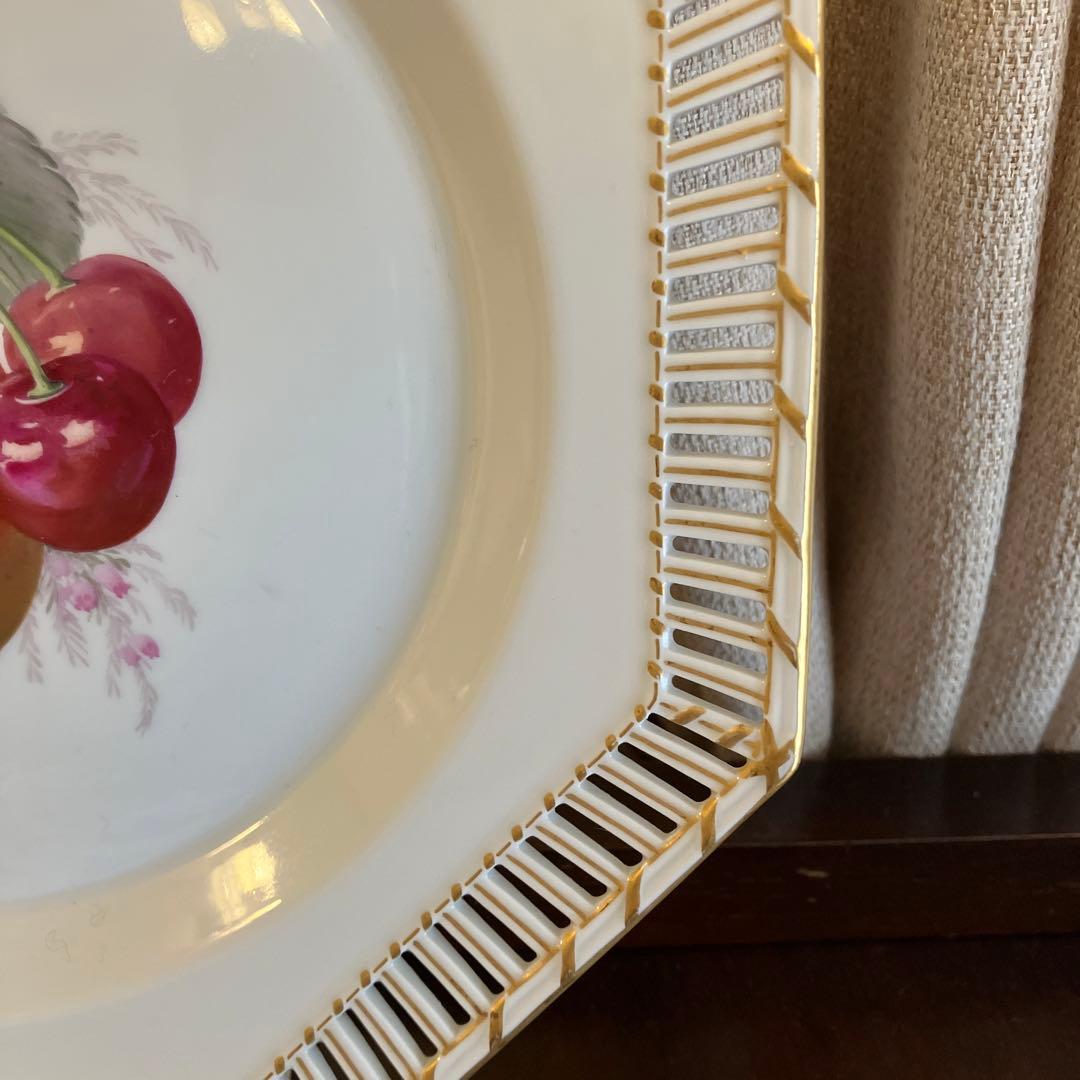 ベルリンKPM   アンティーク　フルーツ紋プレート