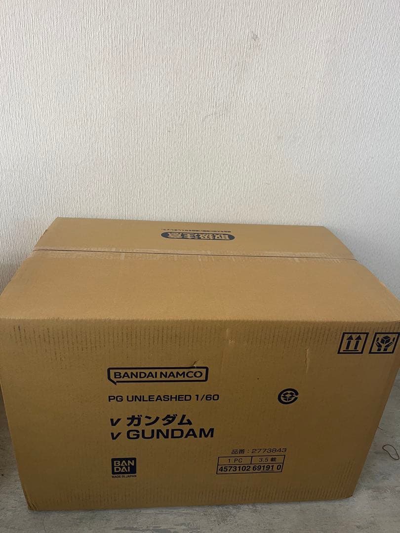 BANDAI PG UNLEASHED RX-93 1/60 νガンダム 新品