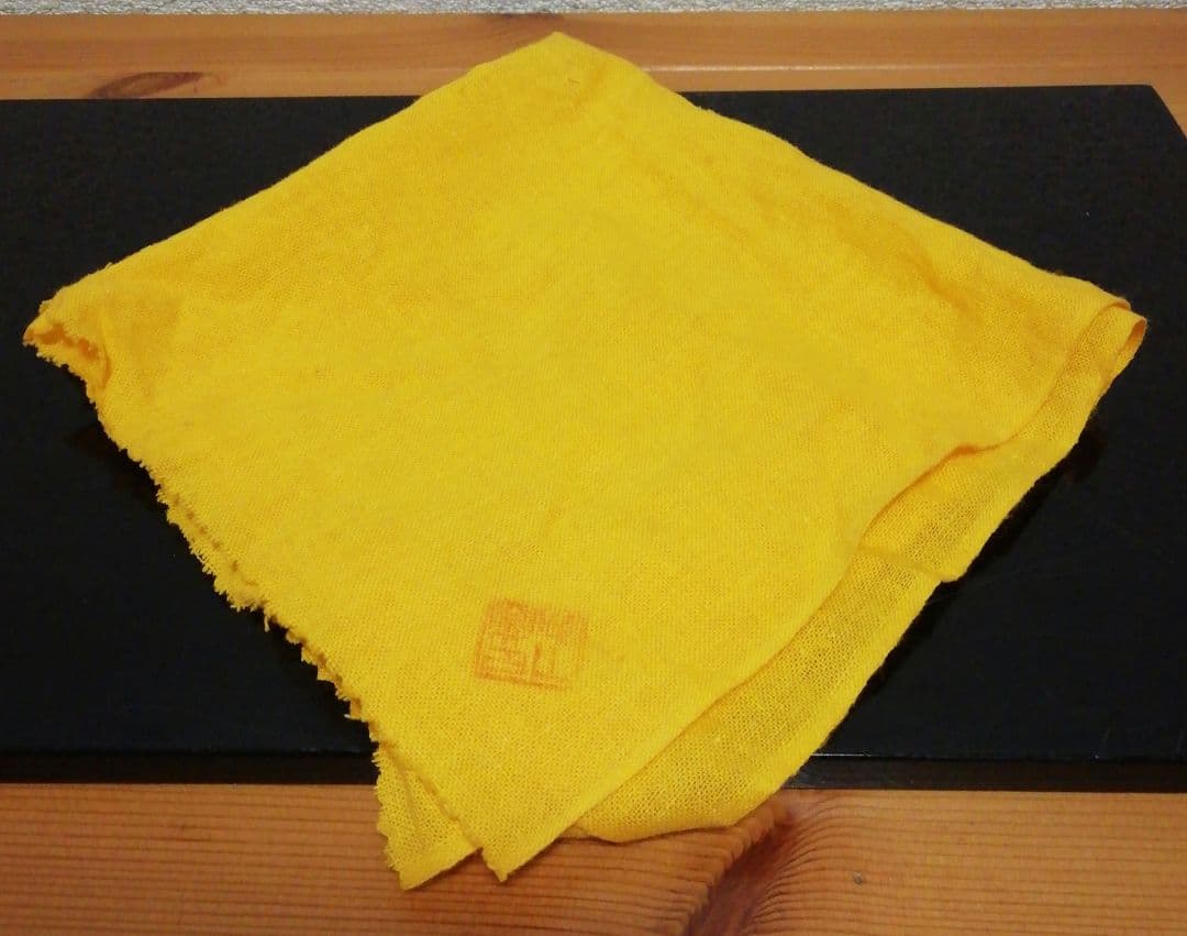 井上東也作　鏡山窯　唐津焼　茶碗　共箱　共布　茶道具