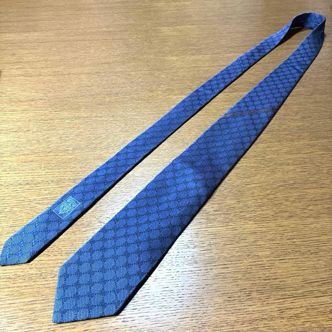 【美品】GUCCI グッチ 紺ネクタイ GG柄