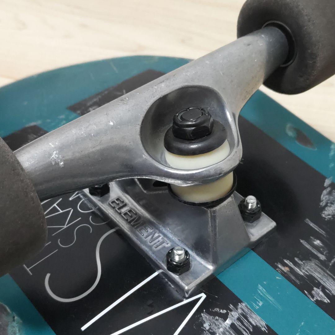 スケートボード　コンプリートデッキ