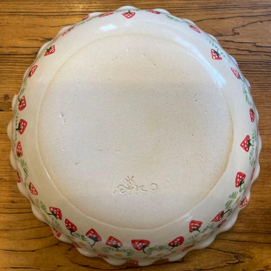 陶芸作家三浦愛子さんいちご模様が可愛い中鉢大鉢2点セット苺ストロベリーポタリー風