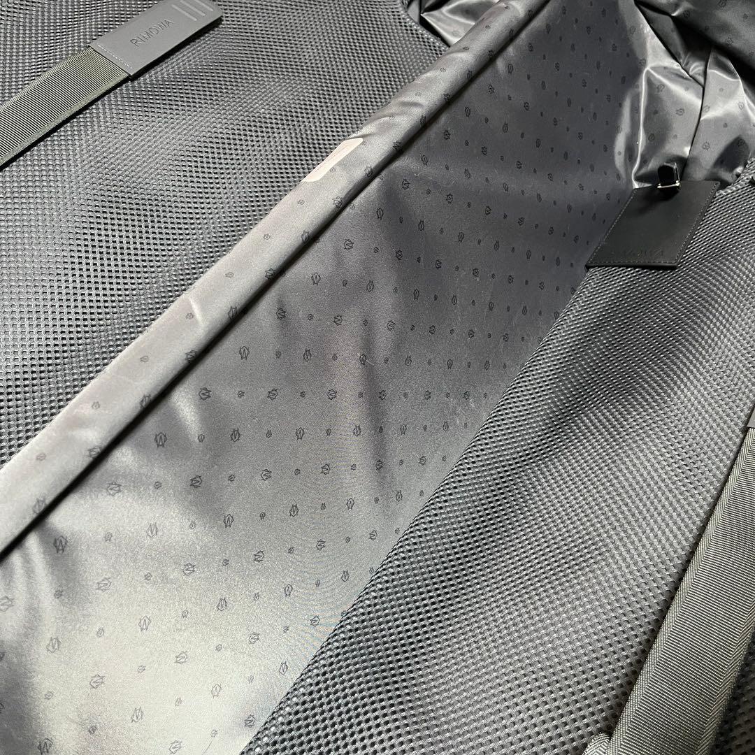 リモワ エッセンシャル 832.80 トランクプラス 101L スーツケース