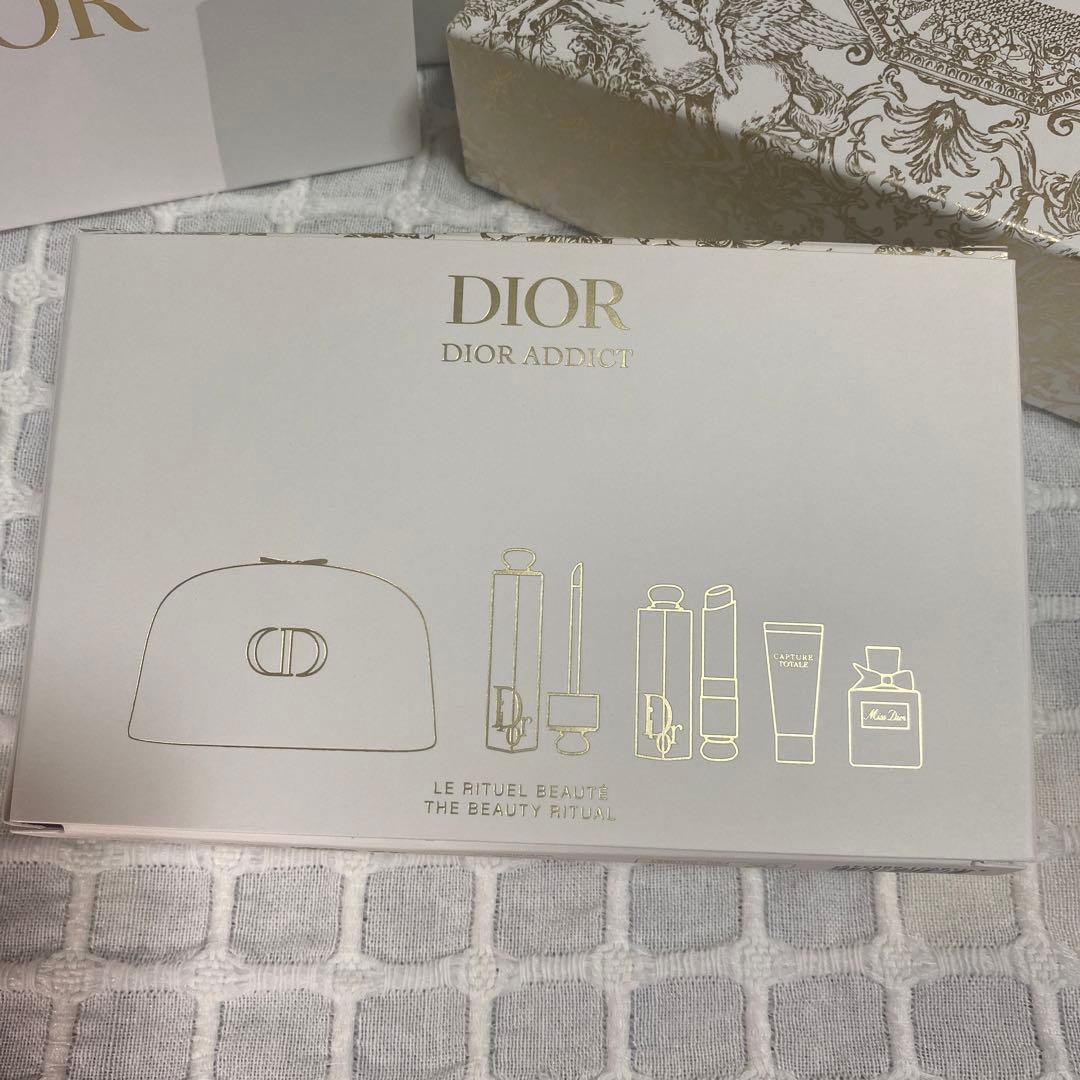 Dior ホリデーオファーセット