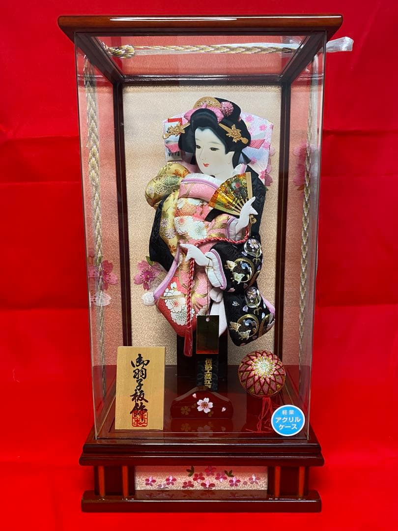 羽子板　アクリルケース花梨刺繍１３号・サイズ間口約２８×奥行約２４×高さ約５４㎝