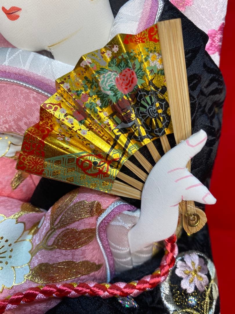 羽子板　アクリルケース花梨刺繍１３号・サイズ間口約２８×奥行約２４×高さ約５４㎝