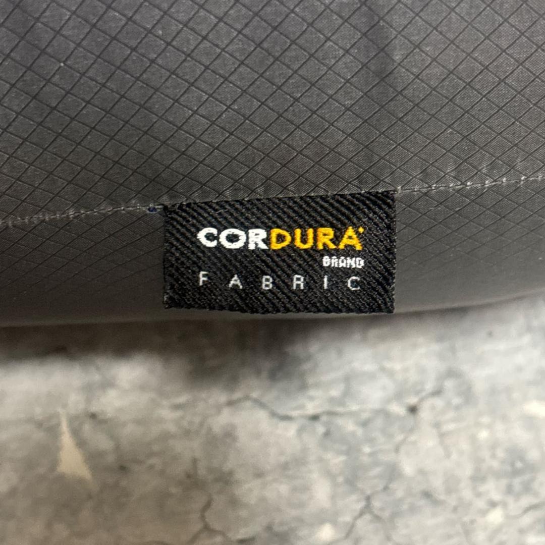 美品 ISUKA イスカ エア 450X シュラフ 寝袋 寝具 ロイヤルブルー