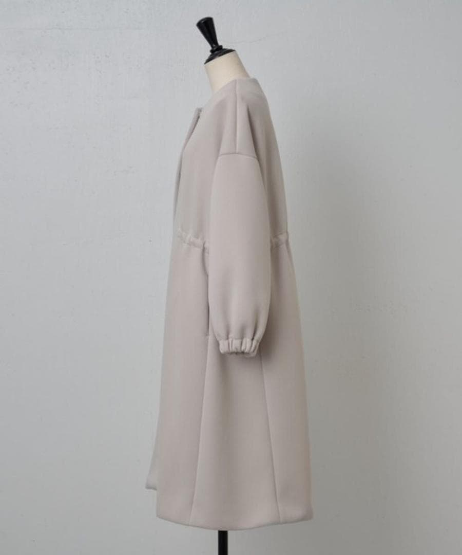 BEARDSLEY ダンボールギャザーコート　ブラック　ビアズリー　ノーカラー