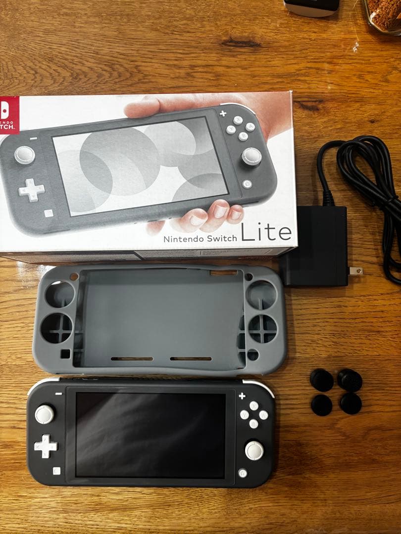 ニンテンドースイッチライト　本体