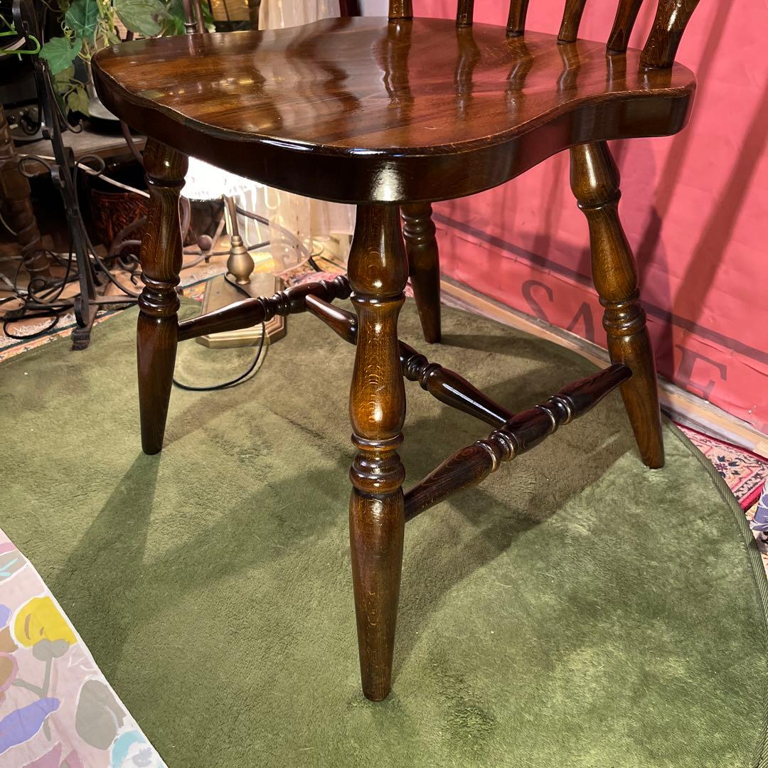 L ２-２　キツツキマーク ヴィンテージ スピンドルチェア　飛騨産業