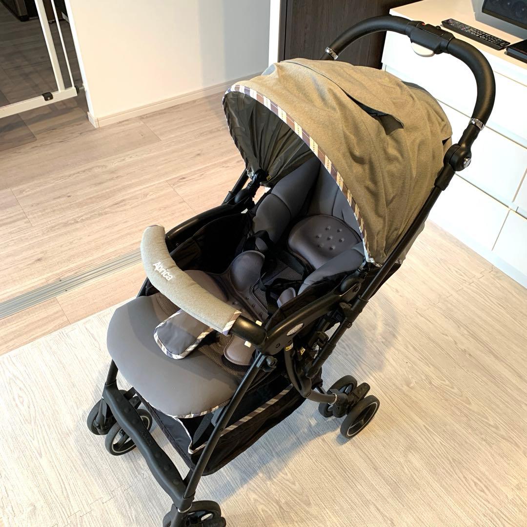 美品　数回のみ使用　Aprica ラクーナエアー　ベビーカー グレー