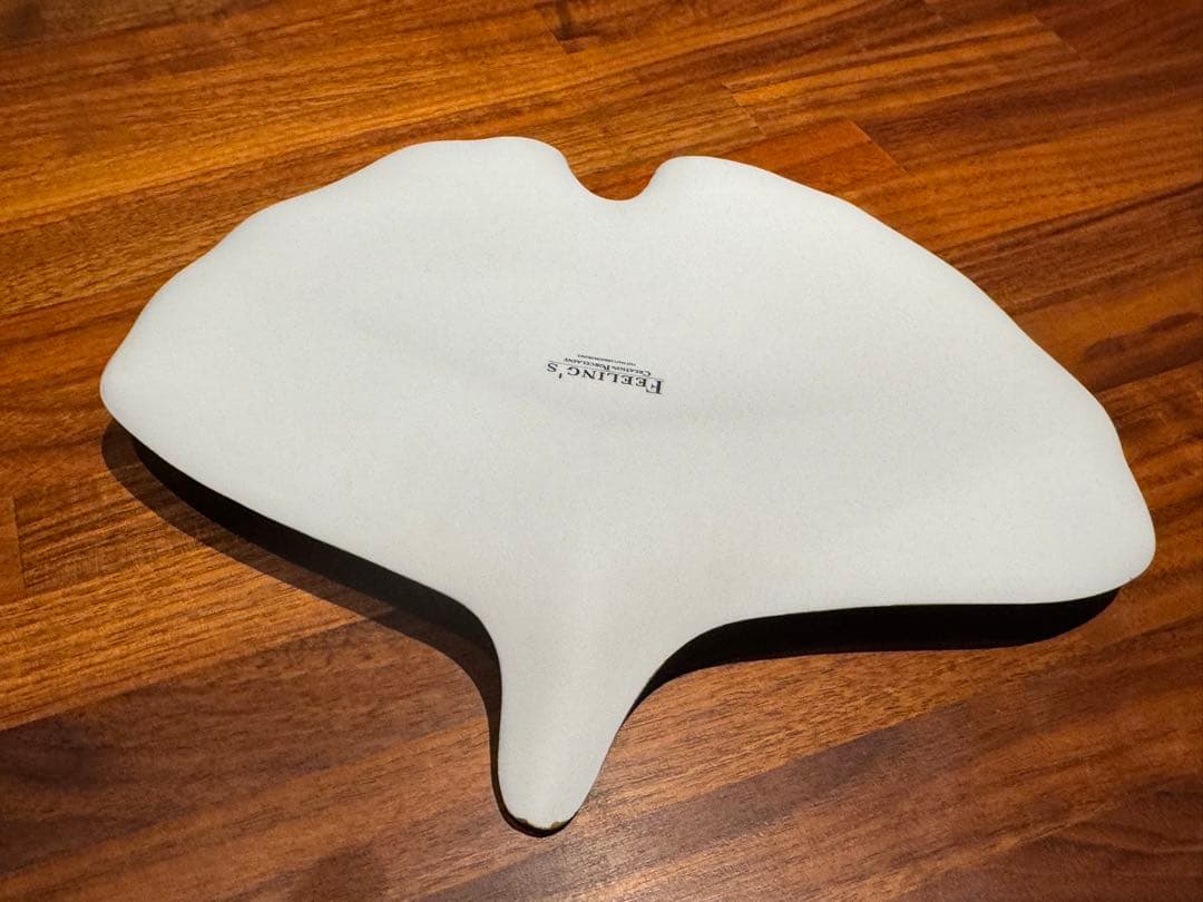 ジャンルイコケ　イチョウプレート1枚とリーフプレート1枚