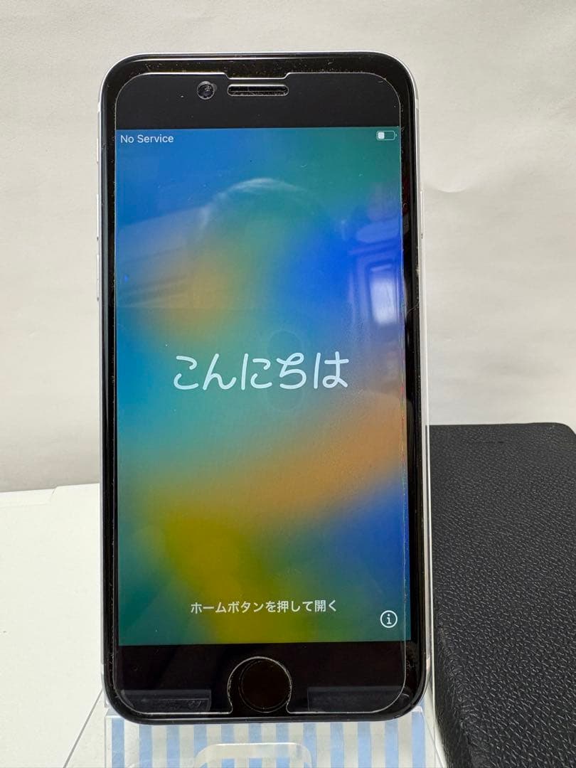 Apple iPhone SE (第2世代) ホワイト64GB 本体SIMフリー