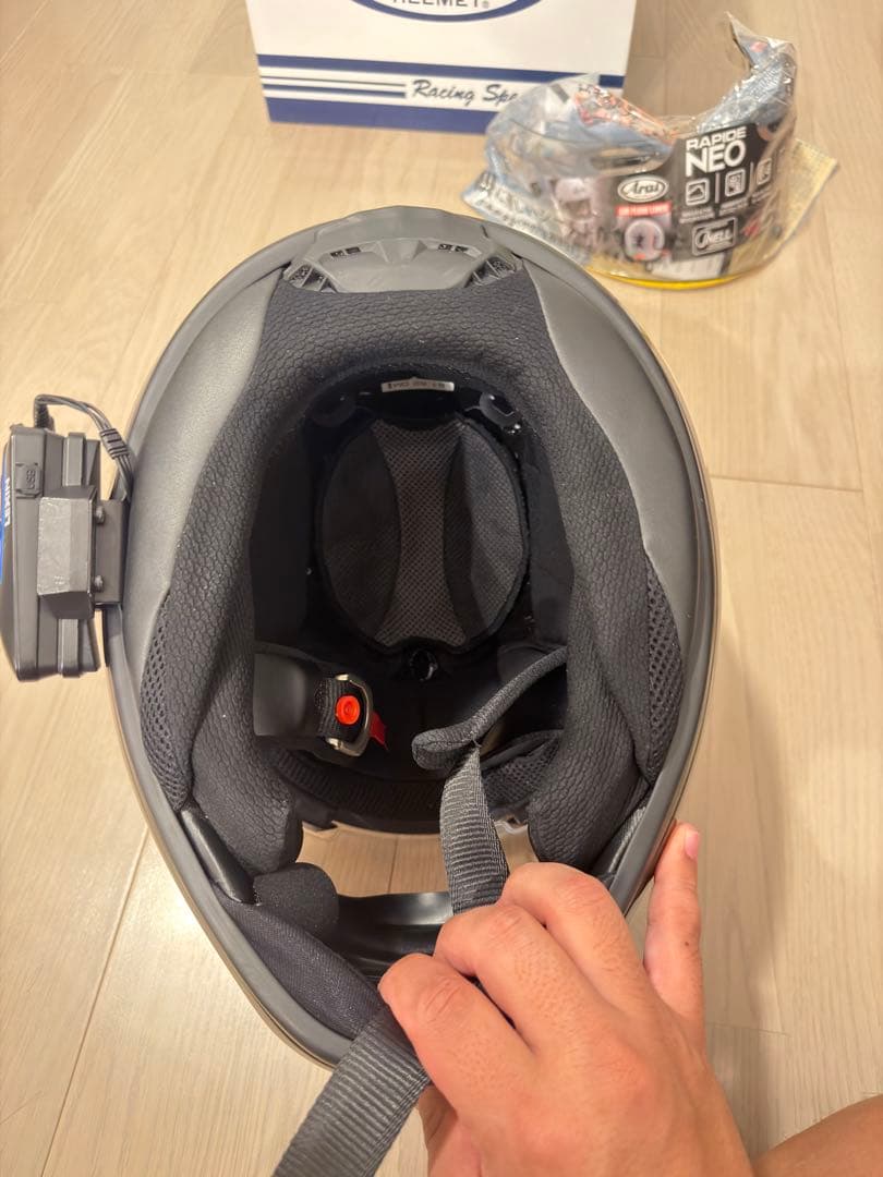 Arai Rapide-Neo フルフェイスヘルメット　61-62サイズ