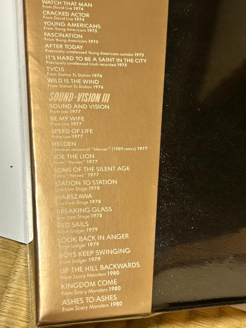 X*Z様 DAVID BOWIE SOUND+VISION 2タイトル　未開封