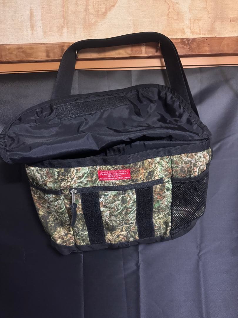 月*み様 NITRAID 迷彩 メッセンジャーバッグ 中型