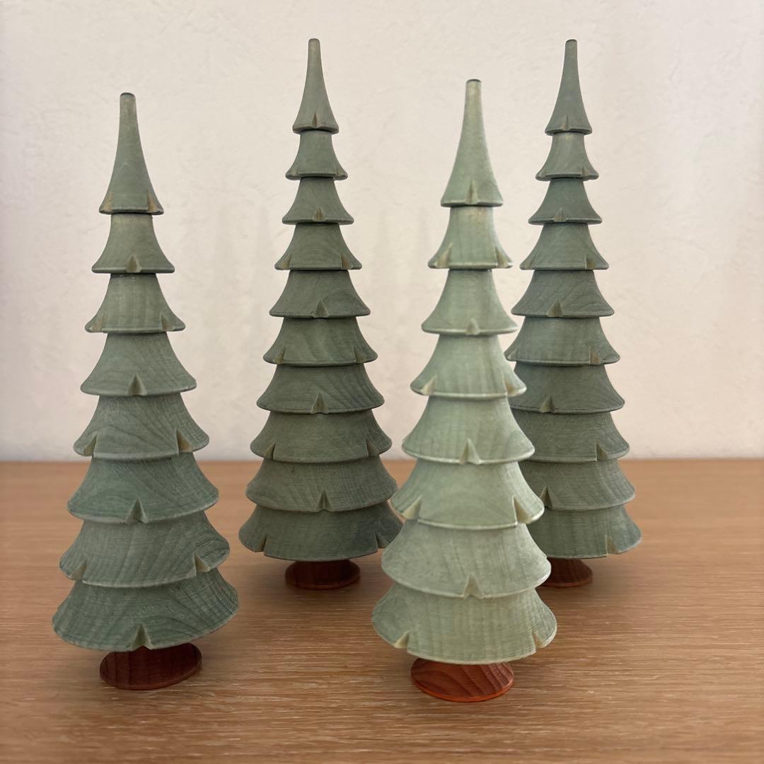 ドイツ製　木製ツリー　大小