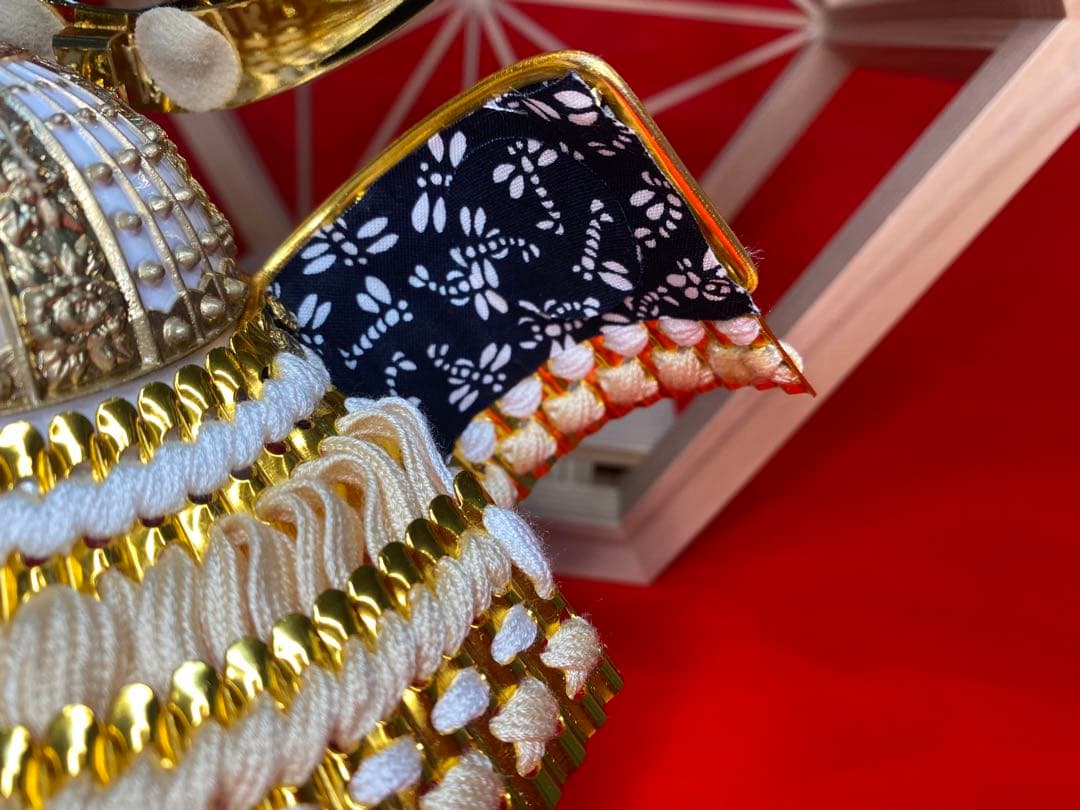 上杉謙信公之兜　東京久月　五月人形　兜飾り　秋田杉　加茂　組子細工