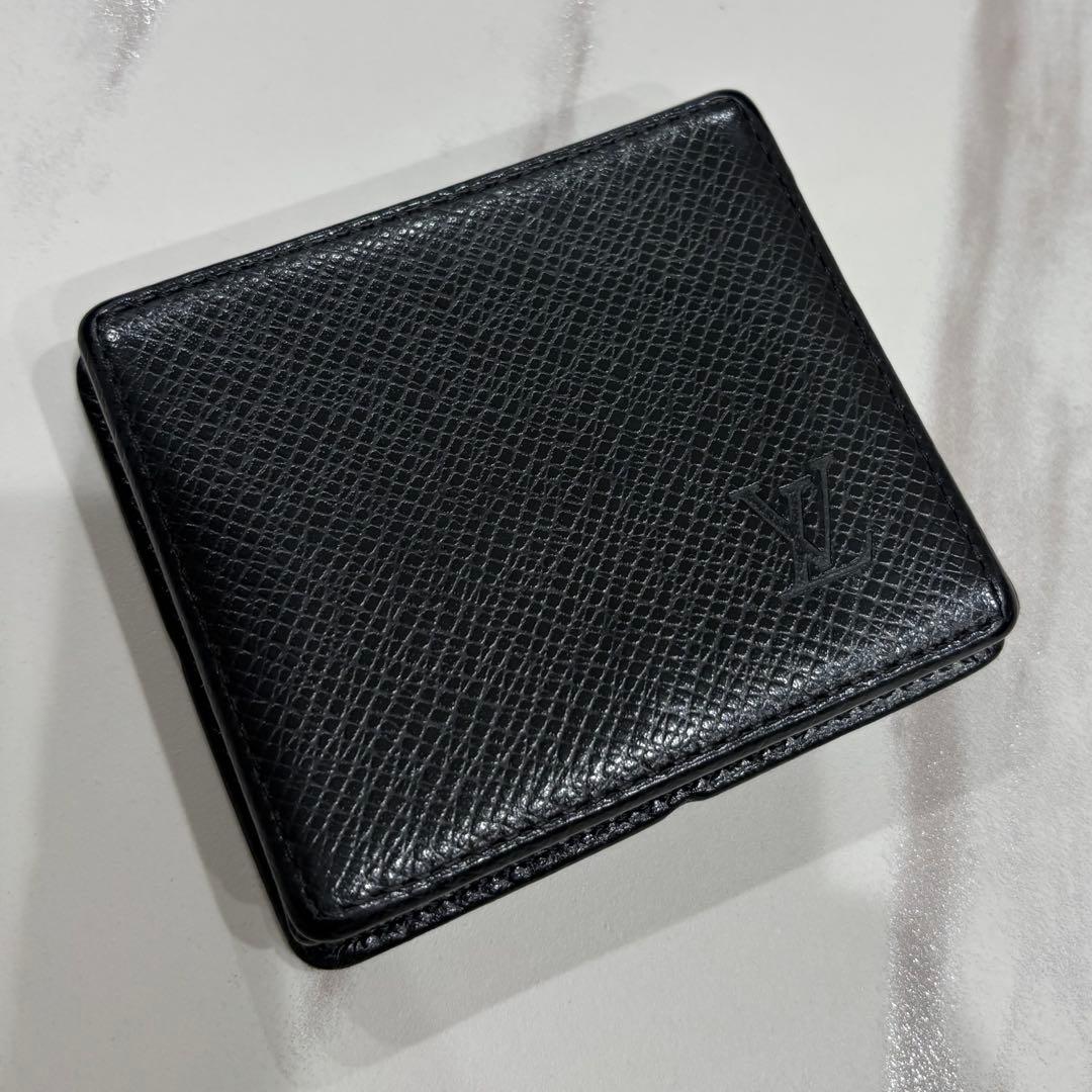ヴィトン　ケース　メンズ　ブラック