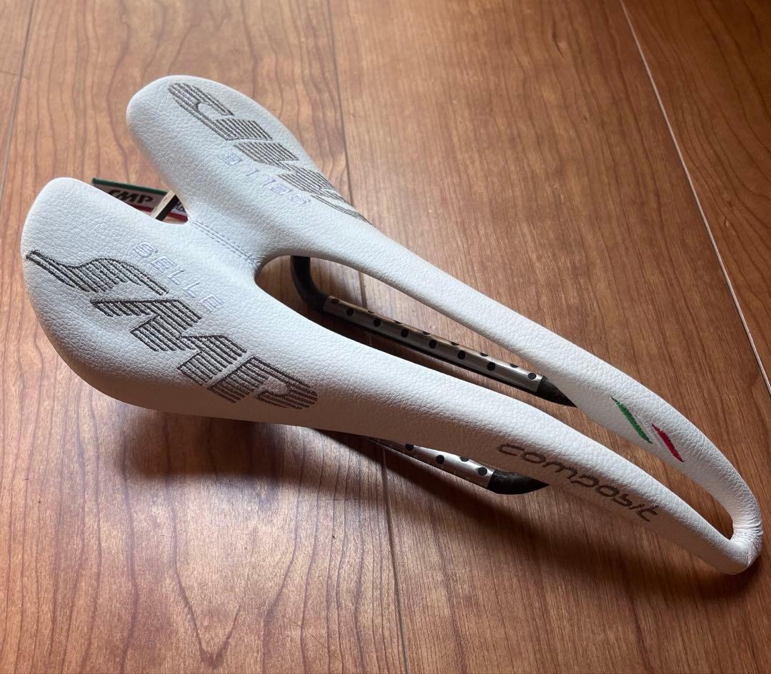 SELLE SMP composit カーボンレール