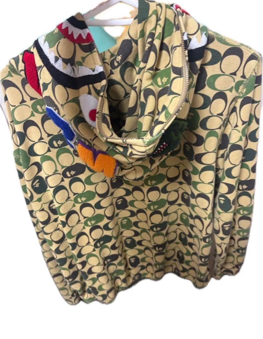BAPE®xCOACH SHARKFULL ZIPHOODIE