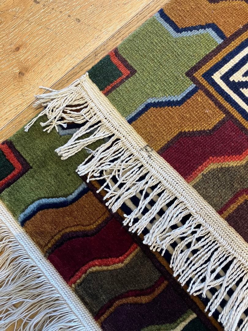 【未使用】チベタンラグ　花柄　ウーブン　チベット