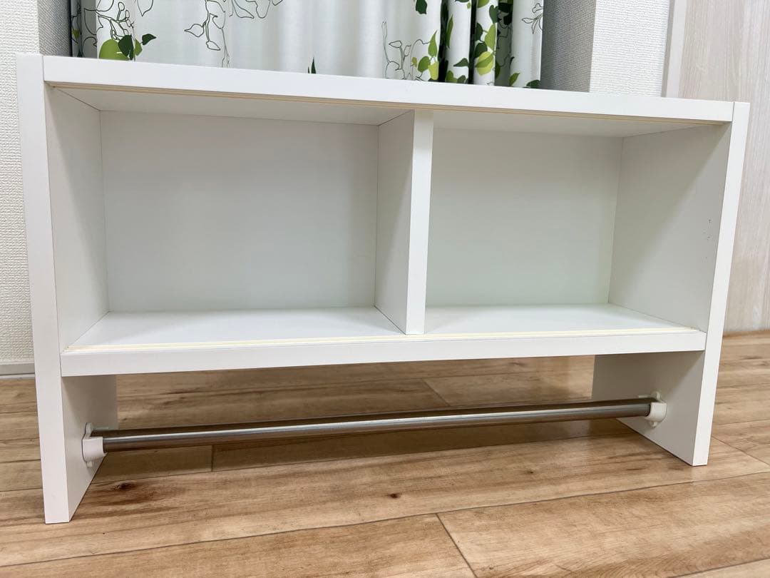 ホッチキスで壁面に取り付け可能なウォールシェルフ(ベルメゾン)