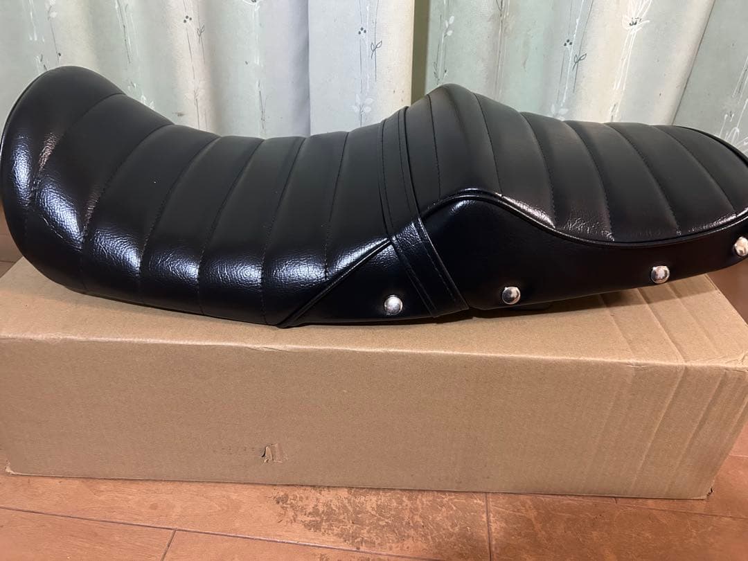 ＮＣ３９　ＮＣ４２　鋲打ち　黒皮　タックロールシート　/ＣＢ４００ＳＦ