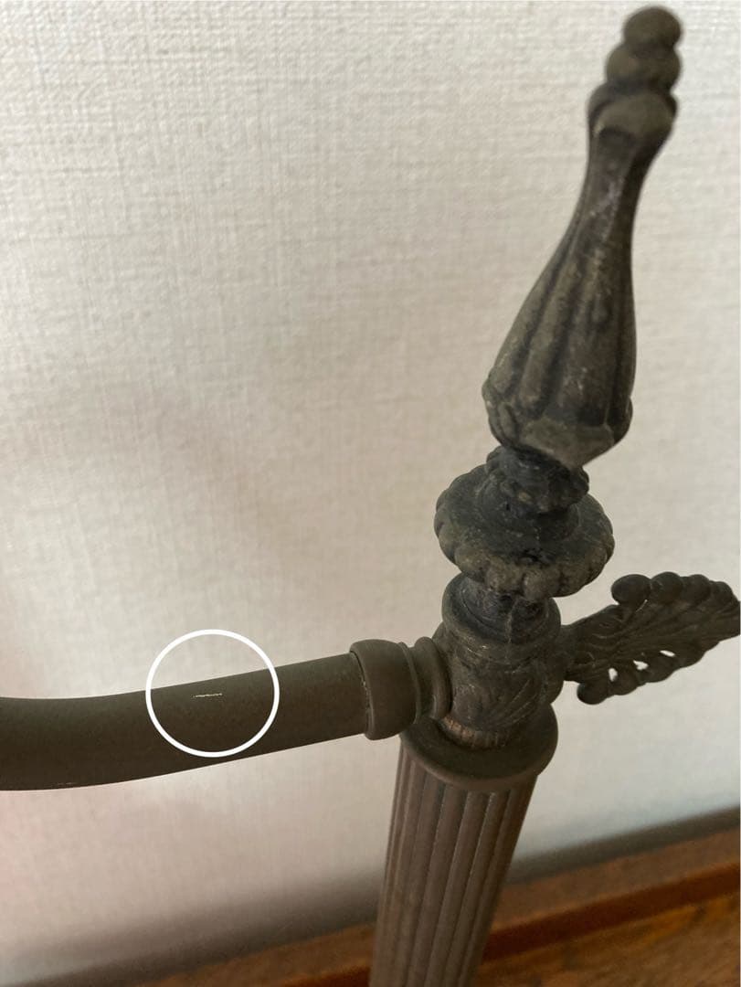 アンティーク☆磨りガラスシェード テーブルランプ＊欠けあり