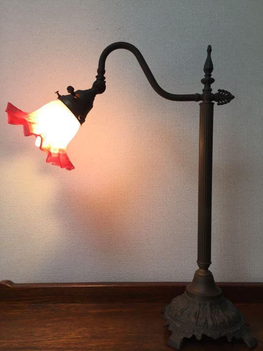 アンティーク☆磨りガラスシェード テーブルランプ＊欠けあり