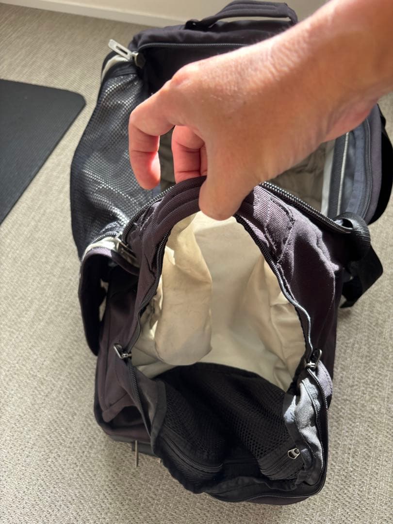 クレヨン7色さま専用【Patagonia】 キャリーケース フリーウィーラー