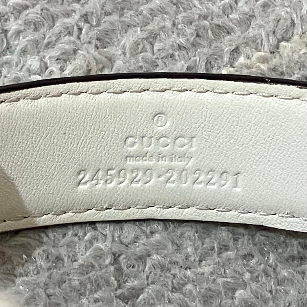 グッチ［イヤーマフ］シマ　GG　レザー　ファー　紐付き　モコモコ　耳あて